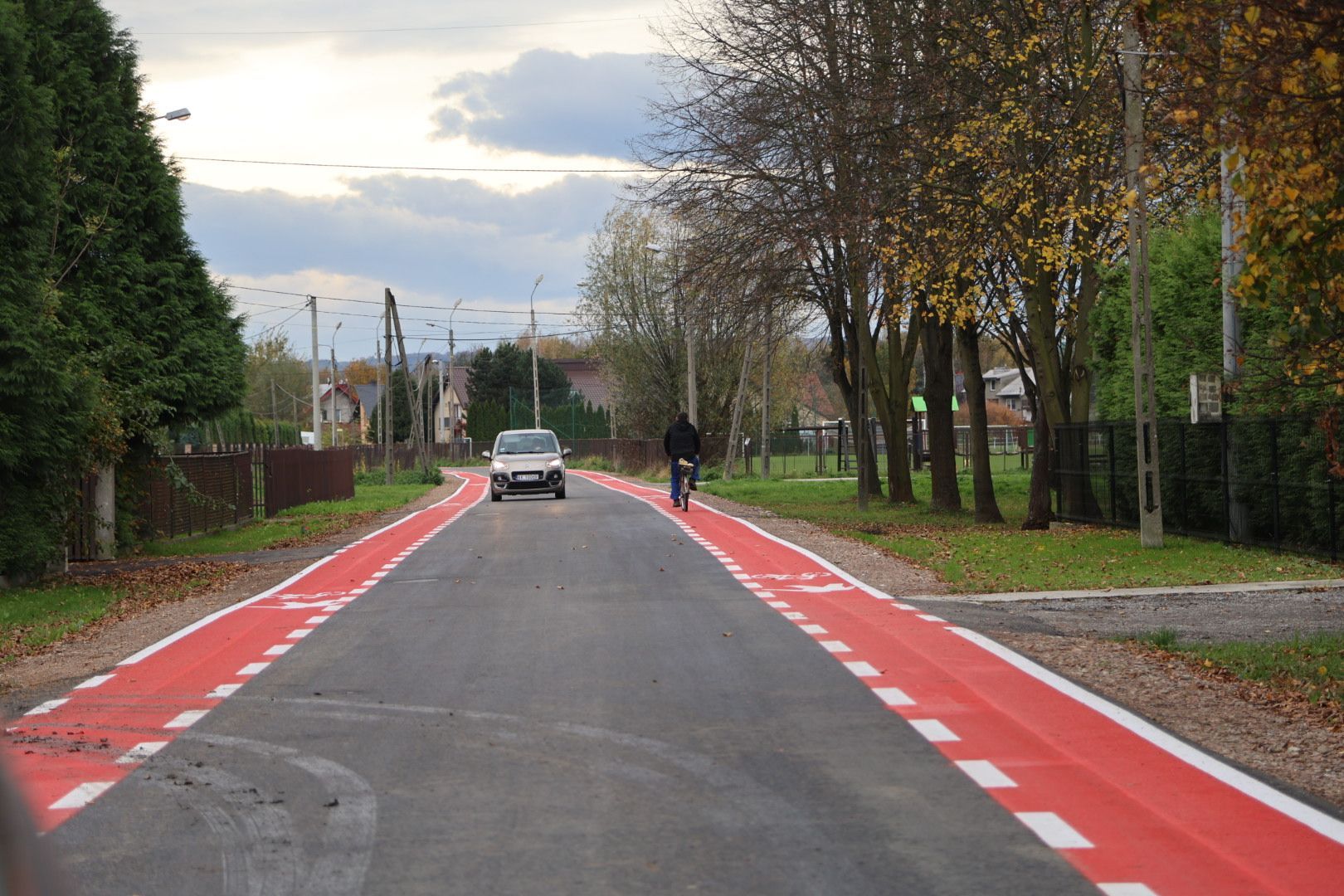 Polsko nová silnice 2-1 pro auta a cyklisty