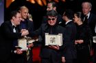 Zlatou palmu získal v Cannes film íránského režiséra Panahího