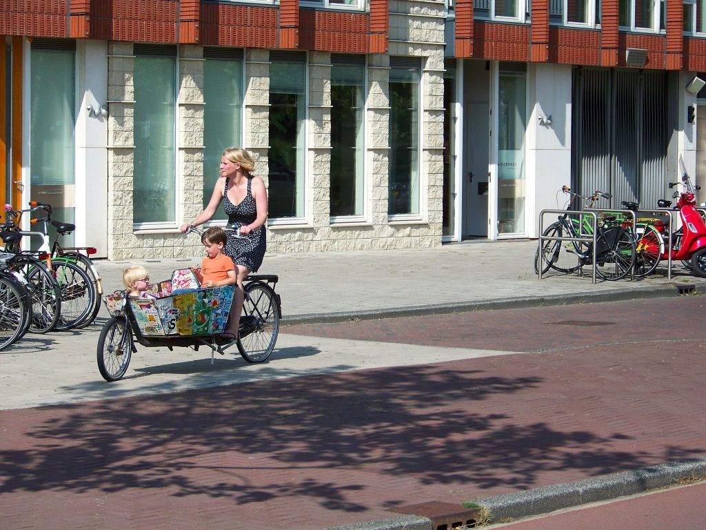 Děti na kole na mnoho způsobů: nosiče, tandemy i vozítka