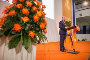SJEZD ČSSD: Bohuslav Sobotka znovu předsedou; debata o budoucnosti strany i podpoře pro Zemana