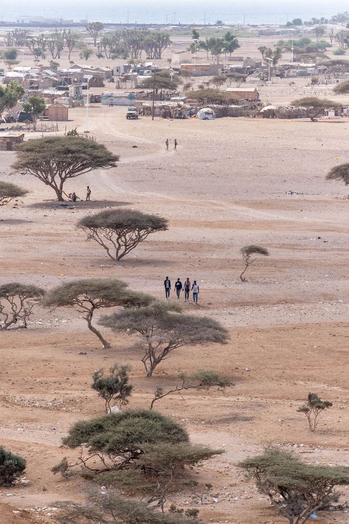 Etiopští migranti putují skrze Džibutsko.