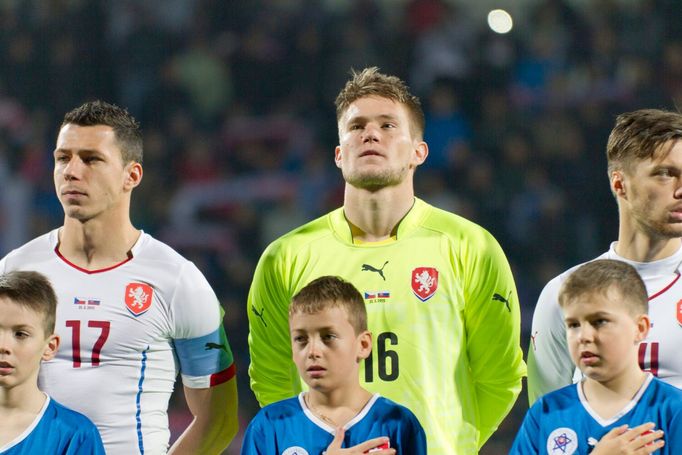 Slovensko-ČR: Marek Suchý (17), Tomáš Vaclík (16) Václav Kadlec