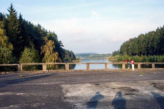 Nedokončená soustava mostů zatopená vodním dílem na Želivce poblíž obce Hulice. Také tato stavba byla budována během trvání Protektorátu Čechy a Morava,