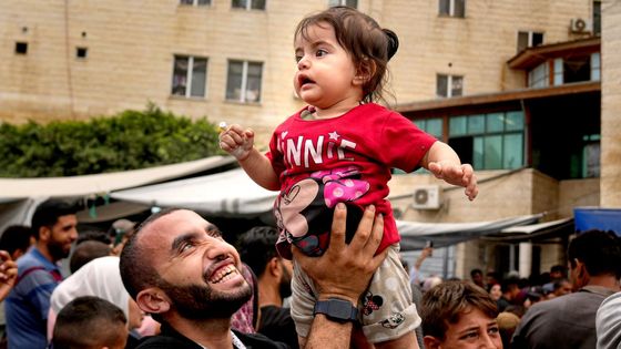 Obrazem: "Chvála Bohu, že je konec." Palestinci vítají začátek příměří