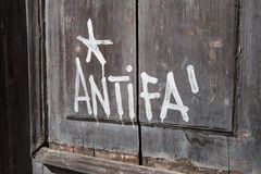 "Krajně levicová pohroma." Trump prohlásil hnutí Antifa za teroristickou organizaci