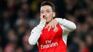 LM, Arsenal-Dinamo Záhřeb: Mesut Özil slaví gól na 1:0