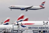 Britské aerolinky byly založeny na letišti London Heathrow, dnes jsou domácími i letiště London Gatwick a Manchester International Airport.
