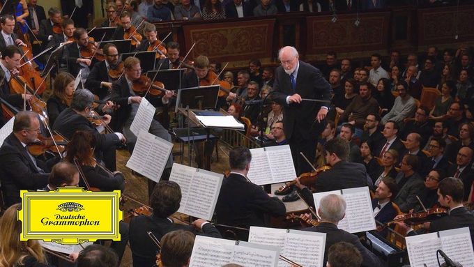 Vídeňští filharmonikové hrají Pochod impéria z Hvězdných válek pod taktovkou Johna Williamse.