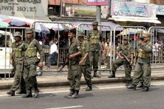 Boje na Srí Lance neutichly, povstalci jsou ale na dně