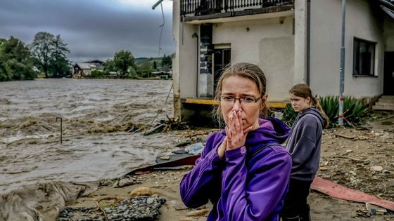 Známe nominace na Czech Press Photo: Vyhrají povodně, válka, nebo střelba?