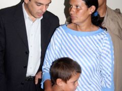 Benigna Leguizamonová a její šestiletý syn Lucas Fernando
