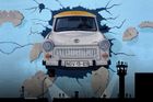 grafika - pád Berlínské zdi
