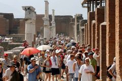 Pompeje se rozpadají, Itálie vyhlásila stav ohrožení