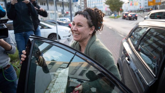 Olga Tokarczuková se o zisku Nobelovy ceny dozvěděla na dálnici.