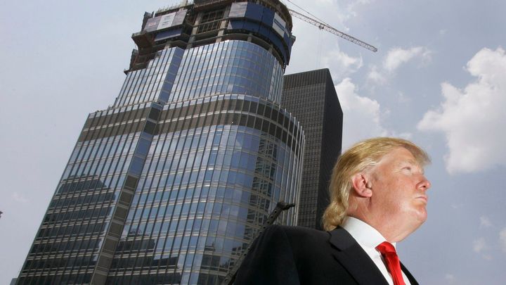 Zlato, růžový mramor a Temný rytíř. Příběhy Trumpových nejslavnějších nemovitostí