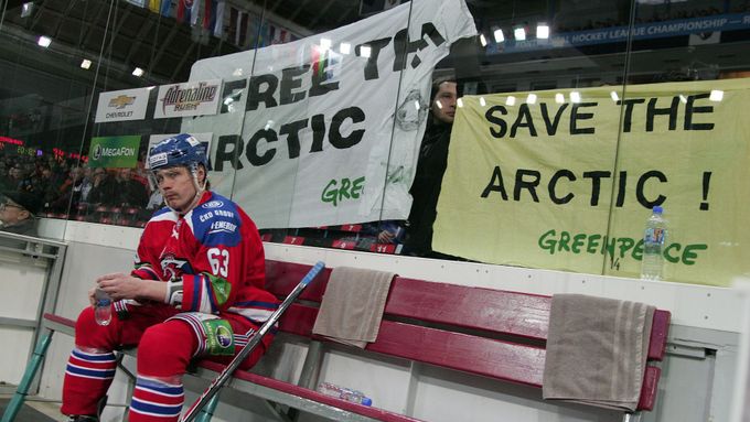 Podívejte se na fotogalerii z nedávných akcí Greenpeace, namířených proti Gazpromu.