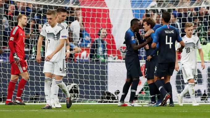Francouzi slaví v Lize národů gól do sítě Němců.