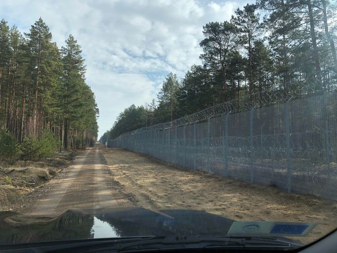 Jízda podél litevsko-běloruské hranice, na začátku takzvaného suvalského koridoru. Místní lesy jsou bohaté na houby, ale nikdo sem nesmí.