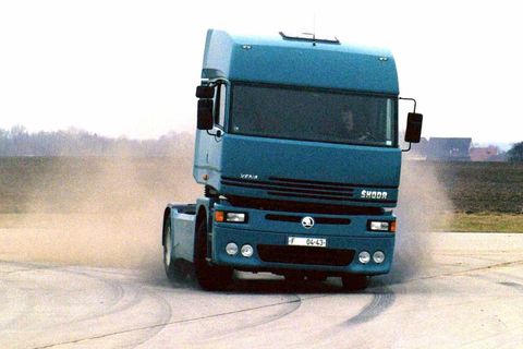 Škoda Xena