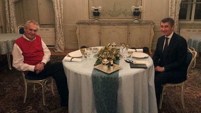 Přímý přenos: Prezident Miloš Zeman povečeřel s premiérem Andrejem Babišem