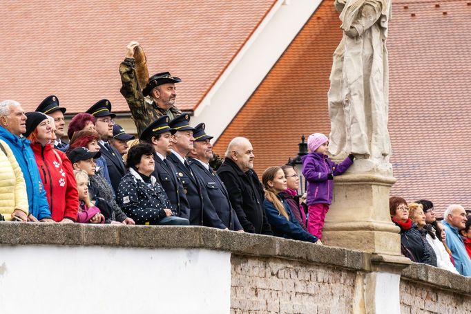 Roman Franc fotí skupinový portrét, Náměšť nad Oslavou, 5. října 2024