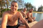 „Sáňkujeme na mrtvých Moskalech.“ Siesta rozvědčíků v rozbombardovaných lázních