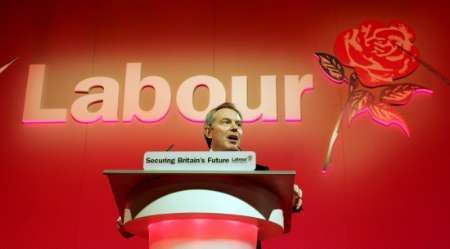 Tony Blair stále ještě v čele labouristů