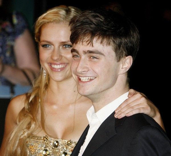Filmový Harry Potter, Daniel Radcliffe, se svou hereckou kolegyní Teresou Palmer.