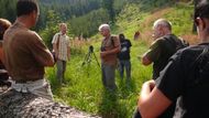 Ornitolog Petr Orel na před vypuštěním přivítal všechny zůčastněné partnery projektu.