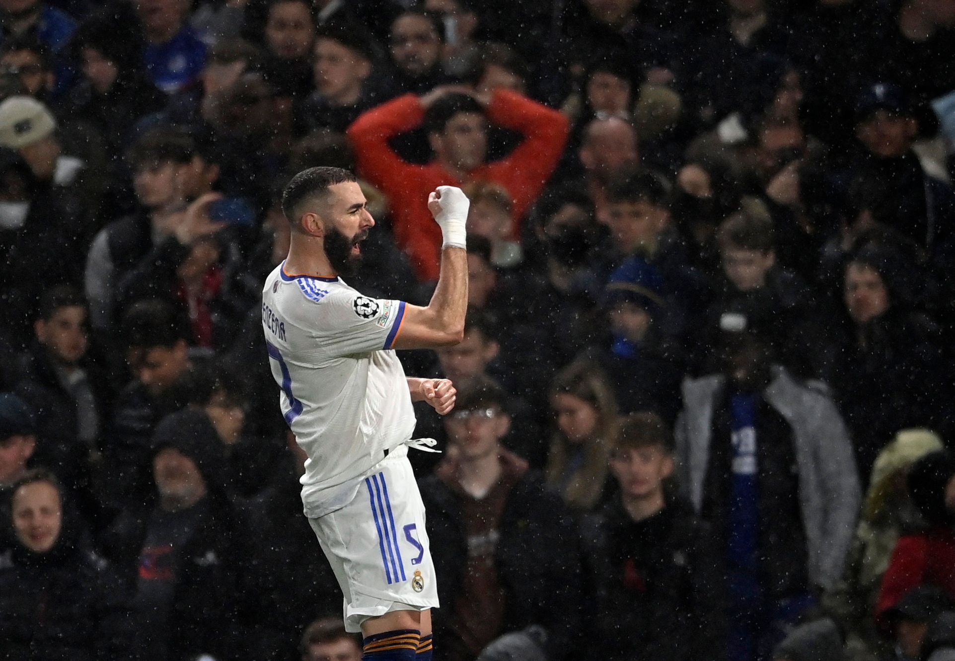 Karim Benzema ve čtvrtfinále Ligy mistrů s Chelsea