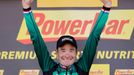 Francouzský cyklista Thomas Voeckler ze stáje Europcar se raduje z vítězství v desáté etapě Tour de France 2012.