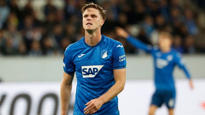 Zklamaný fotbalista Hoffenheimu Marius Bulter