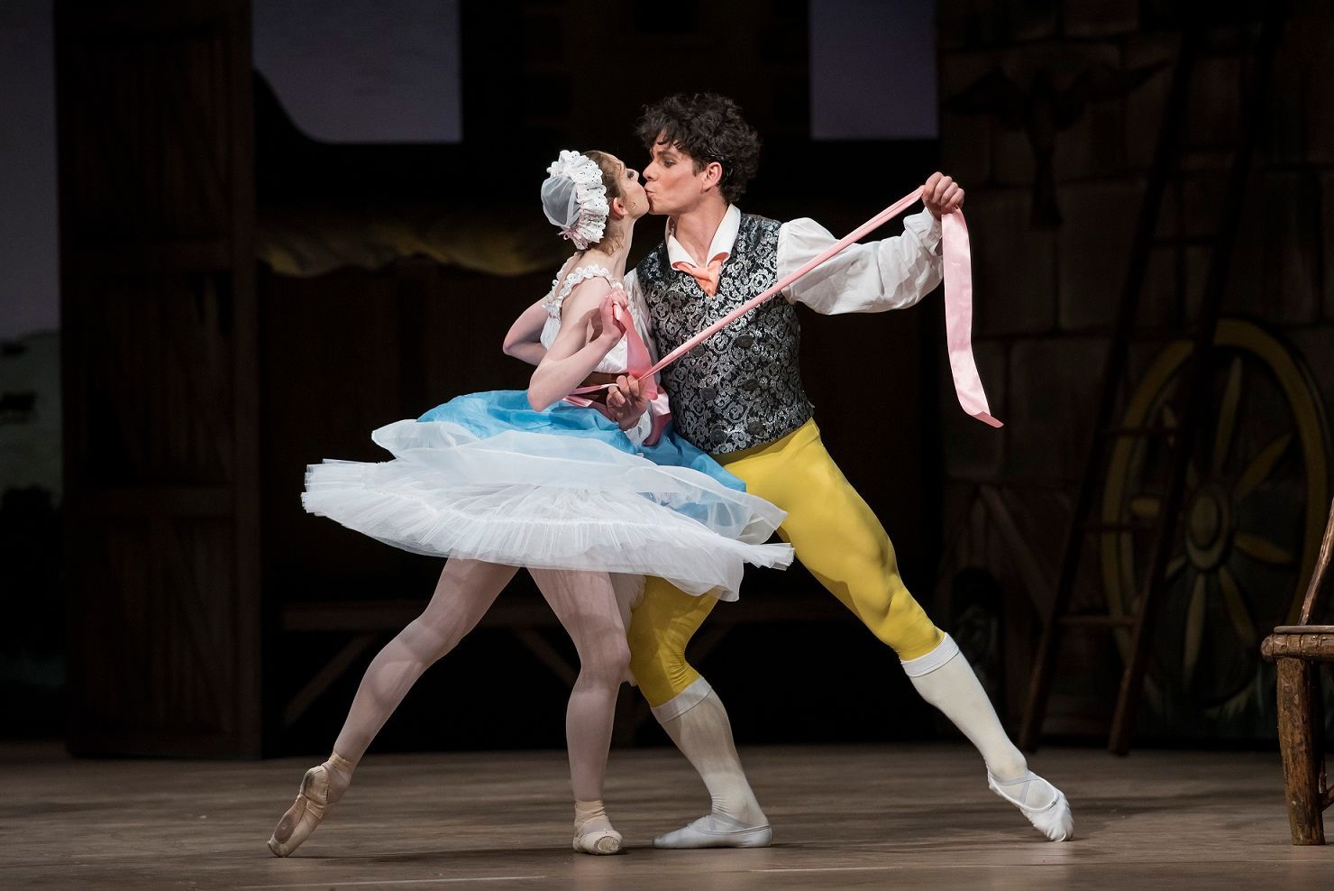 Snímek ze zkoušek baletu Marná opatrnost.