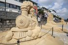 To je letošní téma tradiční výstavy soch z písku ve stejnojmenném městě.