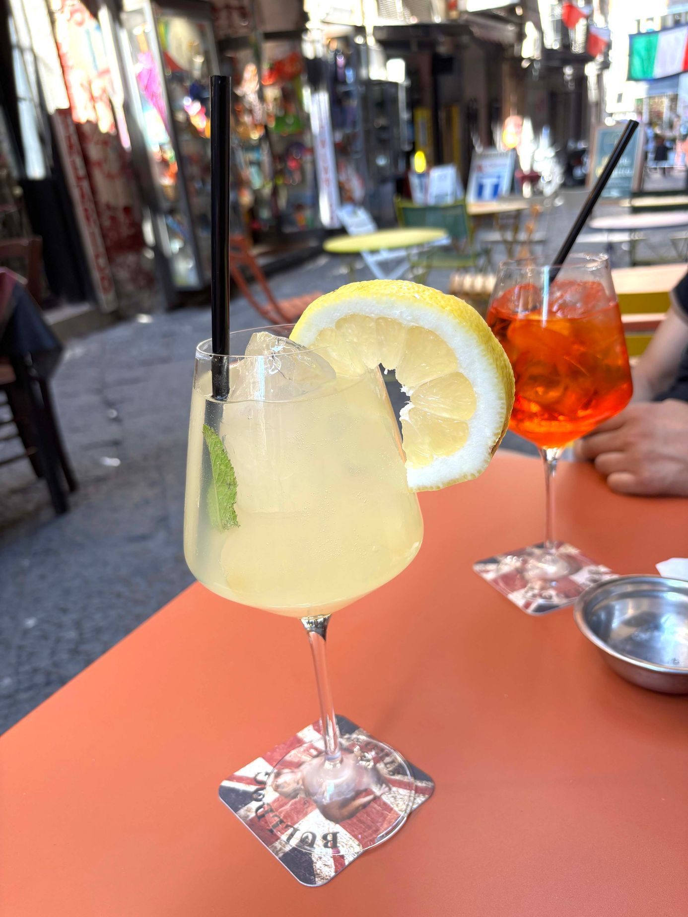 Neapol, Itálie, cestování, gastronomie