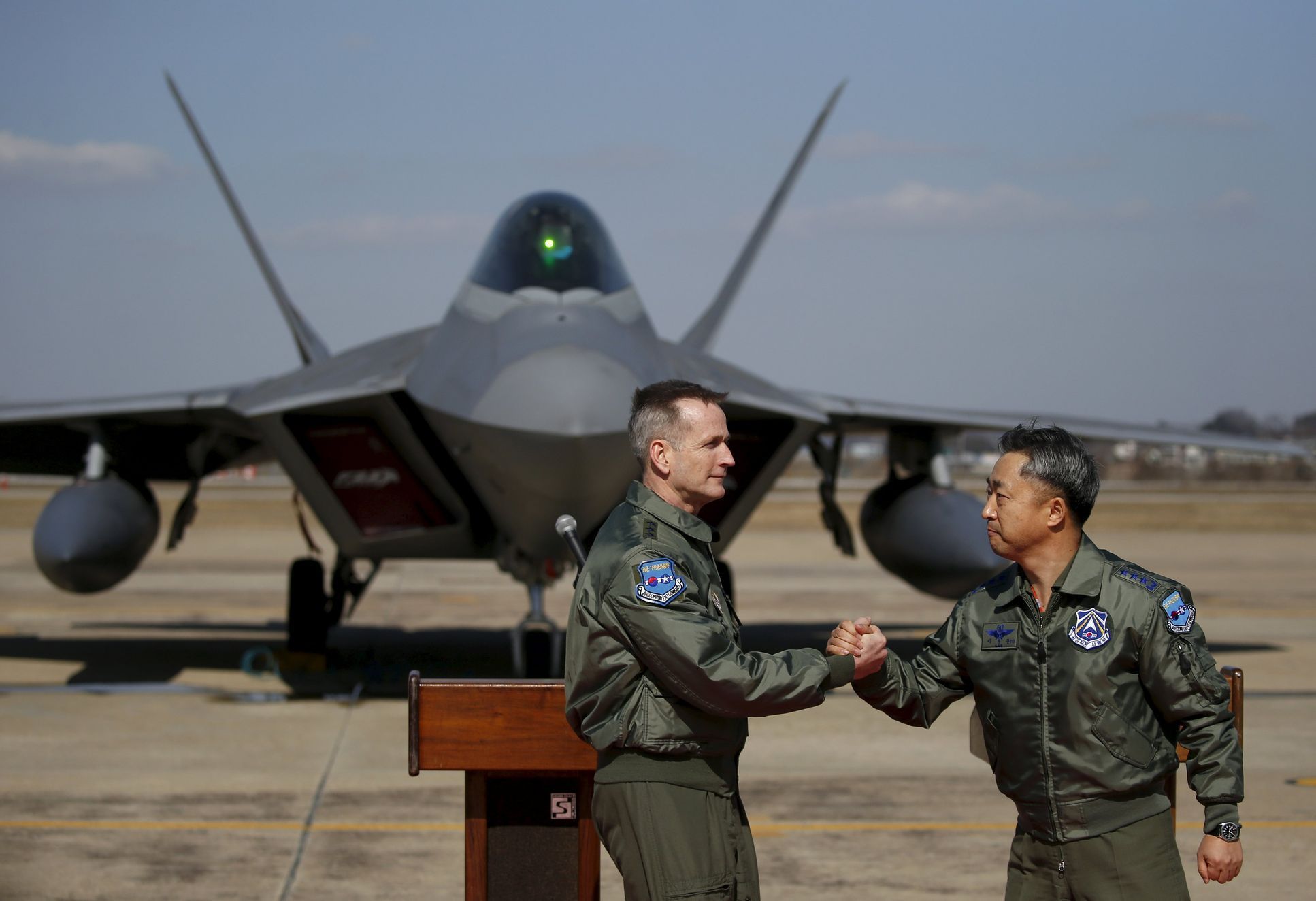 USA vyslaly na obranu Jižní Koreje stíhačky F-22
