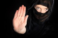 Češi mají strach z hidžábu. Bojí se muslimů. Nemají proč