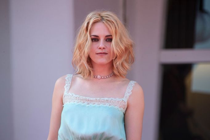 Kristen Stewartová na Benátském filmovém festivalu.