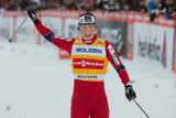 Úřadující vítězka Světového poháru běžkyň na lyžích Marit Björgenová zahájila nový ročník výhrou na 10 km volně ve švédském Gällivare. Jediná česká reprezentantka Eva Vrabcová-Nývltová obsadila 34. místo a nebodovala.