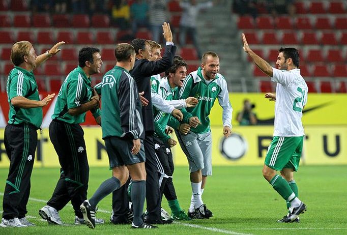 AC Sparta Praha - FC Panathinaikos: Řecký klub slaví první gól utkání zásluhou Mate Juniora Samaa.