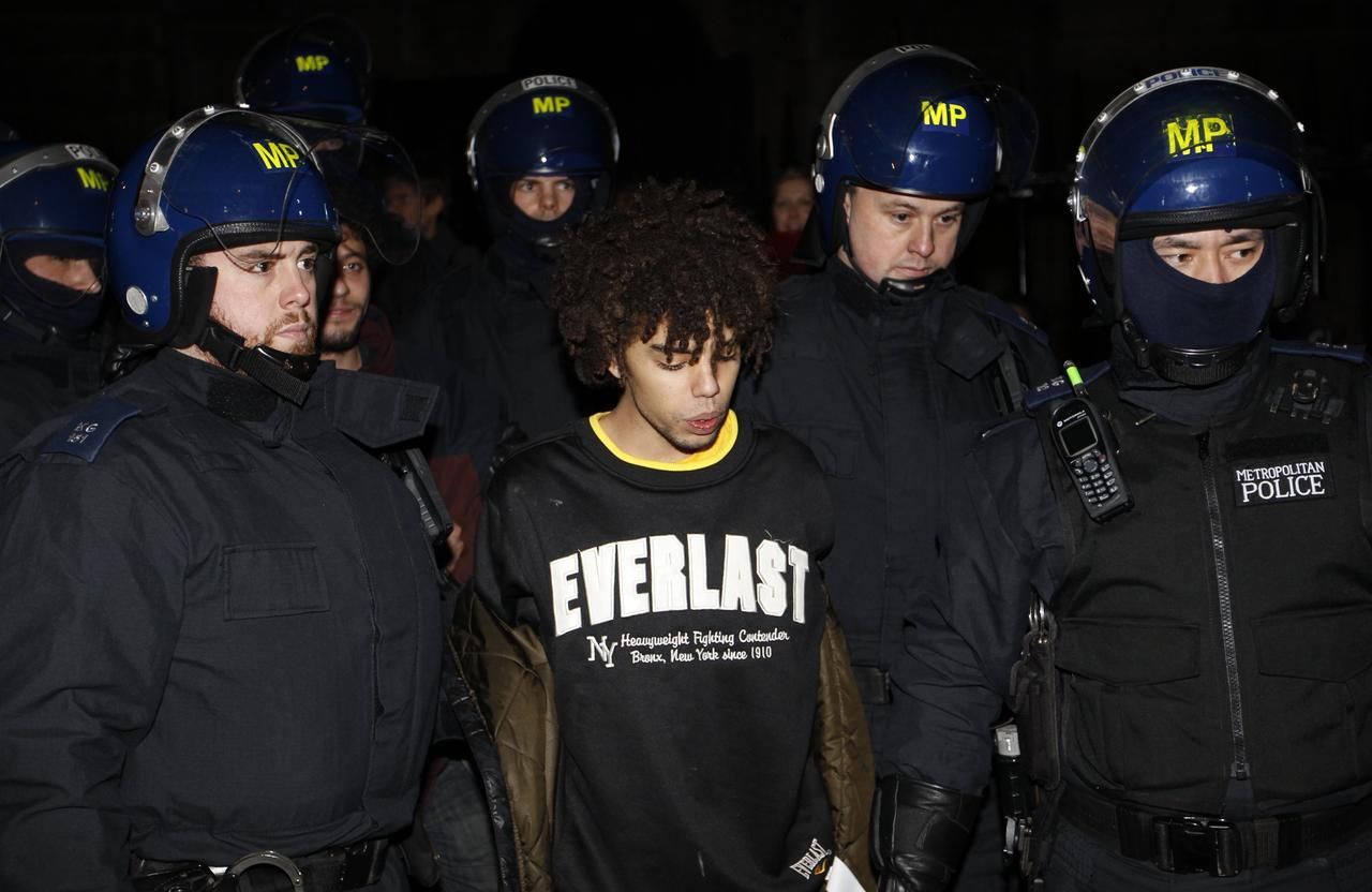 Policie vyklidila tábor demonstrantů v centru Londýna
