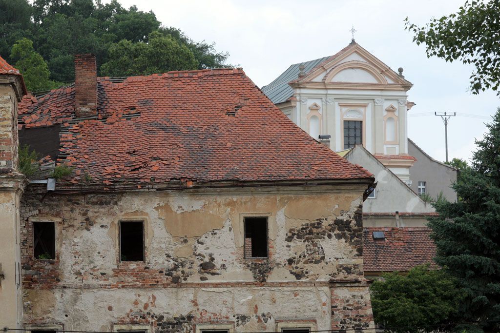 Památné ruiny severočeské. Mirošovice, okres Teplice
