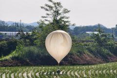 "Nebezpečné a ubohé." KLDR poslala do Jižní Koreje šest set balonů s odpadky