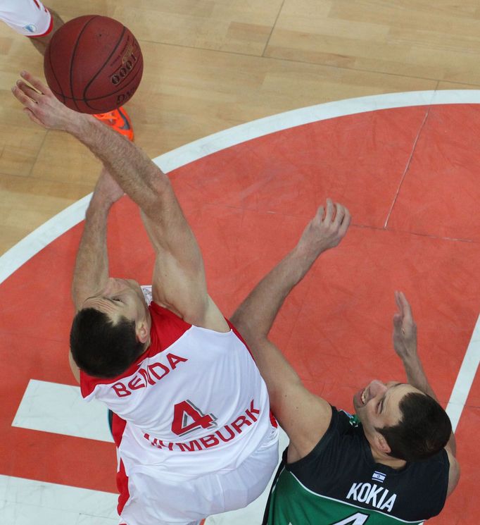 EP, Nymburk - Maccabi Haifa: Petr Benda (4)