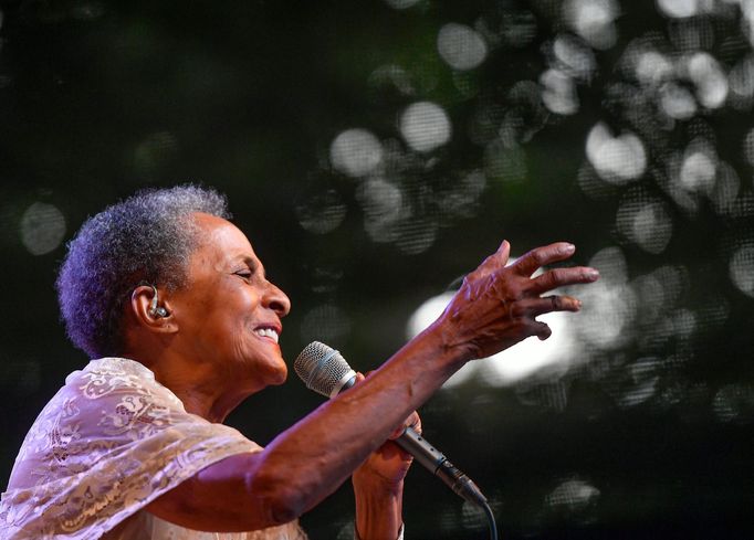 Snímek z koncertu Susany Bacy.