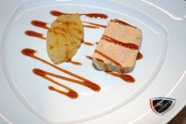 Foie gras s jablečným pyré