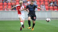 Slavia už v první půli velmi dobře kombinovala, hodně aktivní byl na pravé straně Michal Frydrych.