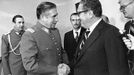 Chilský diktátor Augusto Pinochet a americký ministr zahraničí Henry Kissinger