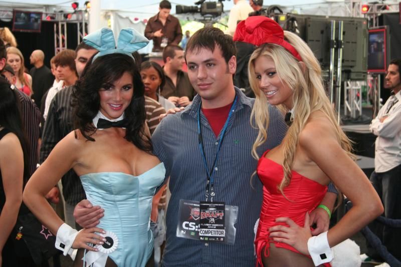 Profesionální hráčky a zajíčci z Playboye