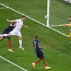 ME ve fotbale 2021, Francie - Švýcarsko: Haris Seferovic střílí gól na 3:2